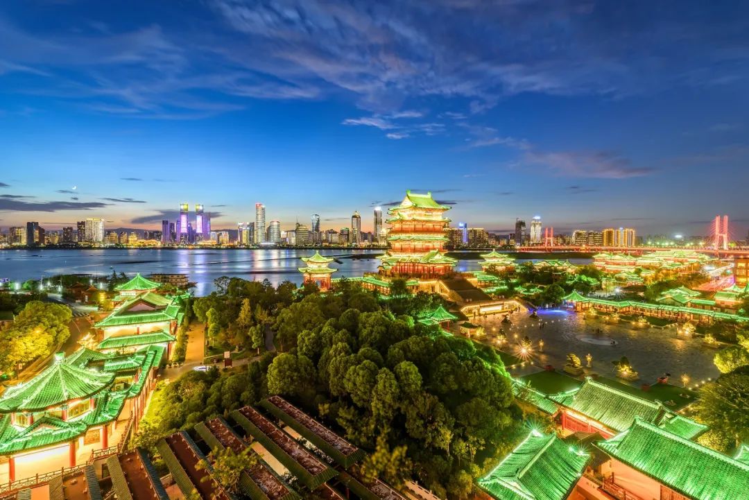 南昌_2025年澳门正版免费,揭露勘察仔细释义、解释与落实